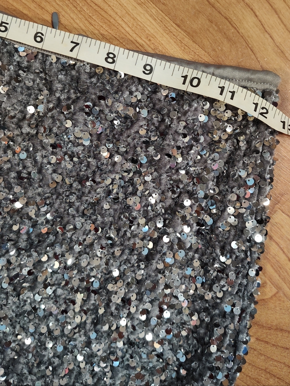 NWOT Ultra Stretchy & OH SO COMFY Sequin Pencil Skirt - Silver Sparkle - Picture 8 of 9